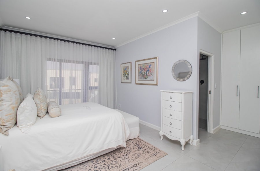 4 Bedroom Property for Sale in Sandown Western Cape
